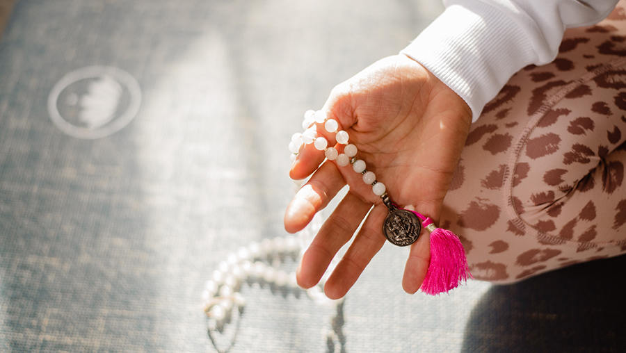 Meditationszubehör – kleine Helfer für mehr Innenschau