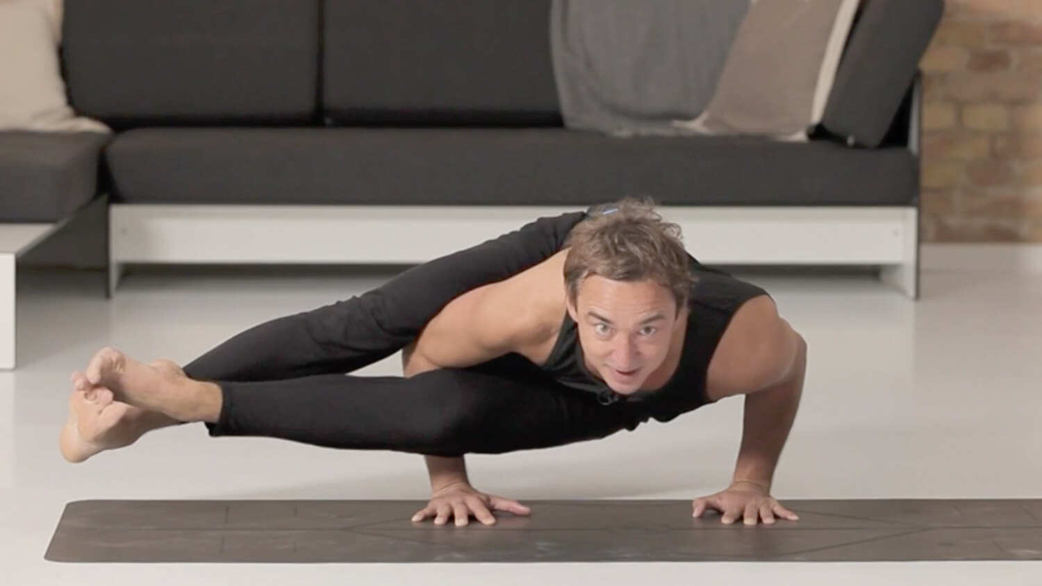 Yoga Video Offene Schultern, starke Arme: Asana Playground