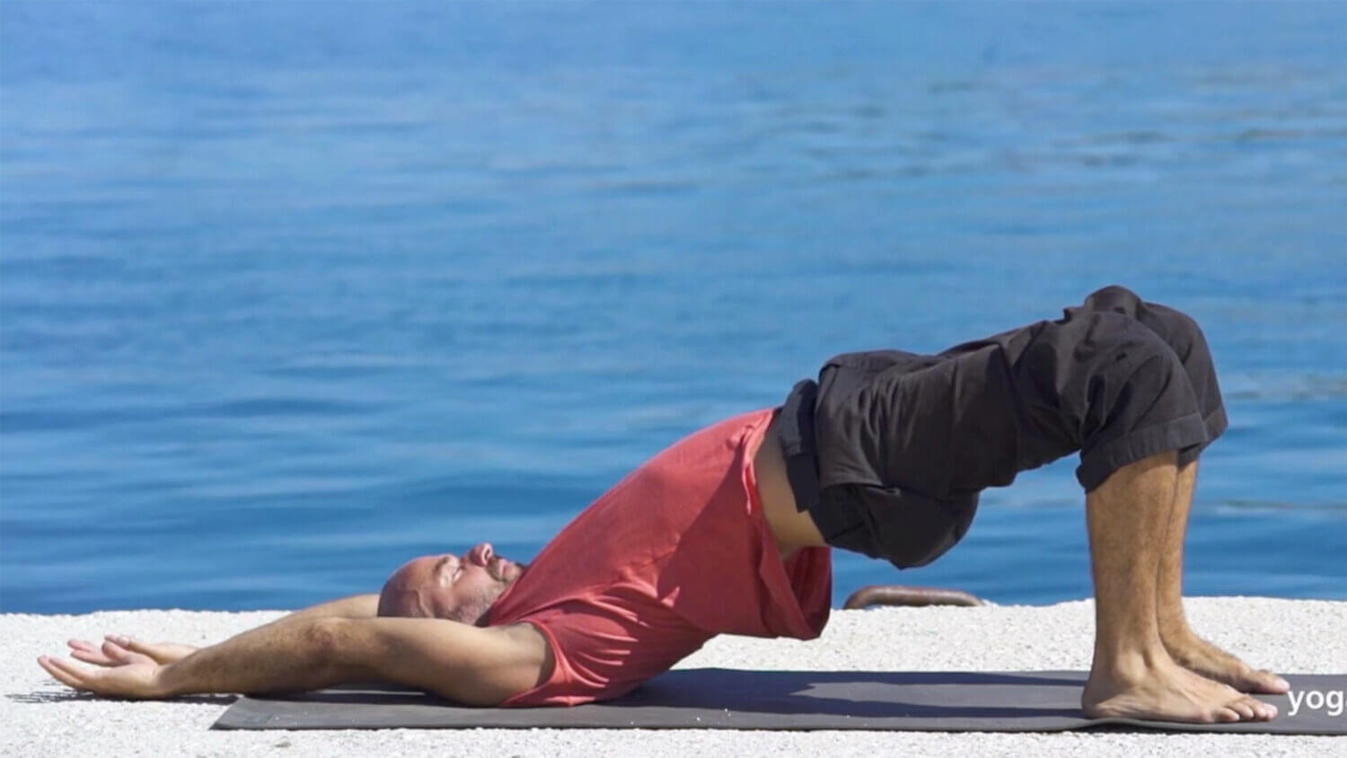 Yoga Video Guten Abend Flow – Beende deinen Tag in Frieden