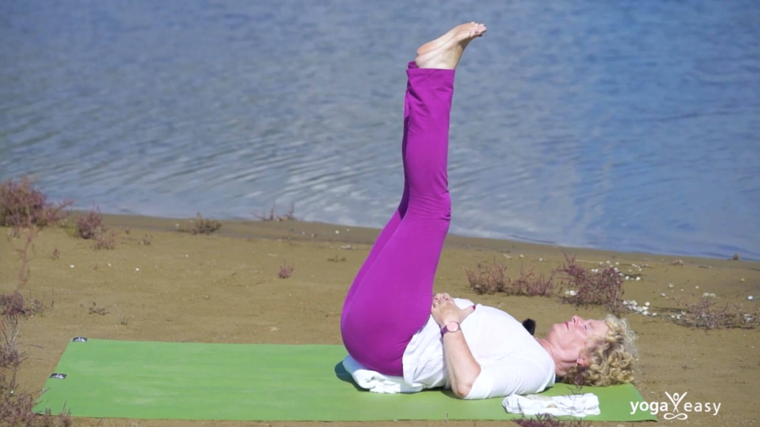 Yoga Video Beruhige dein Nervensystem vor dem Schlafengehen