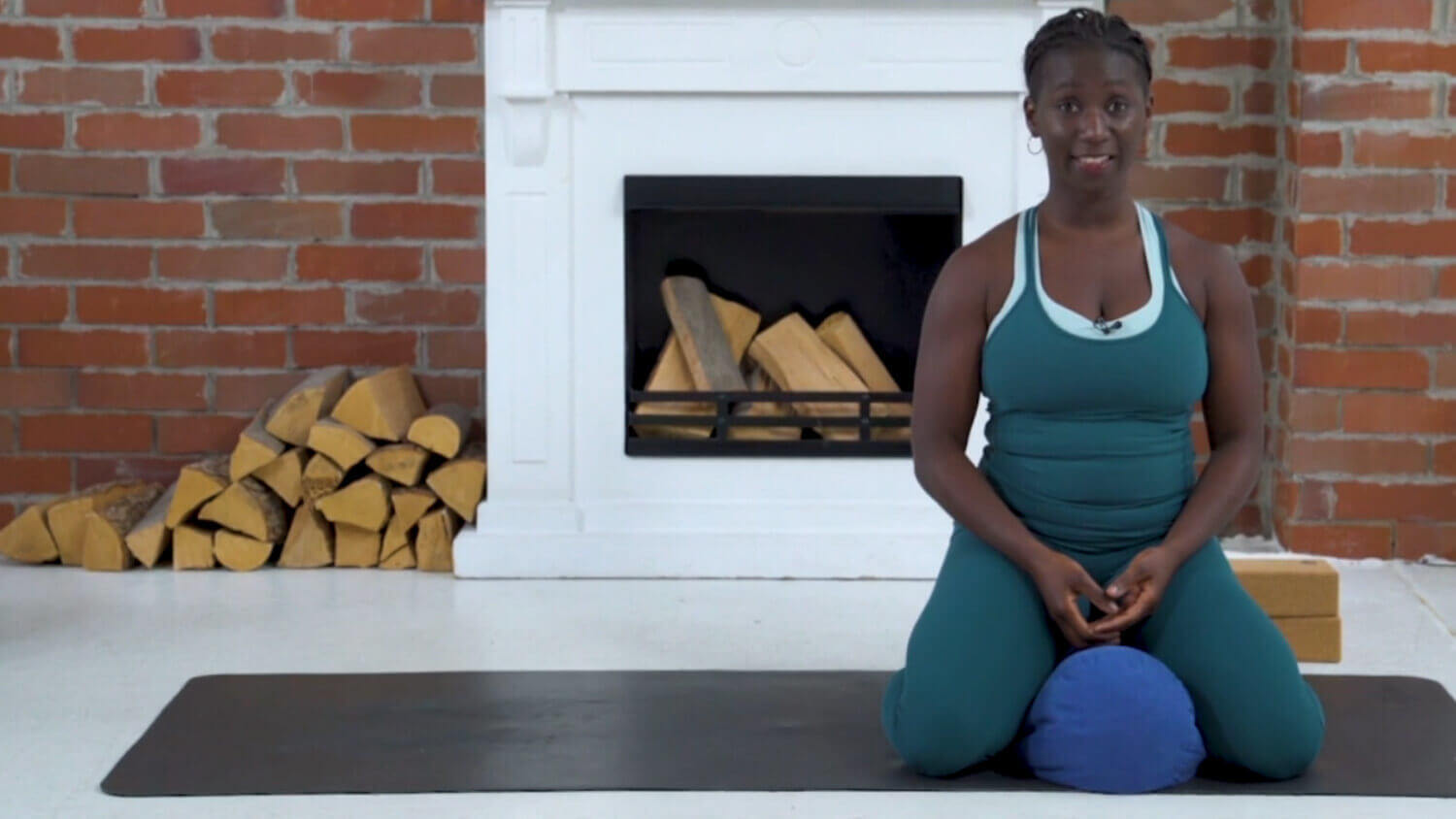 Yoga Video Tutorial: Beckenboden-Übungen nach der Geburt