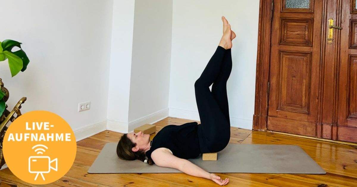 Christina Lobe - Anusara Yoga (Open Level)