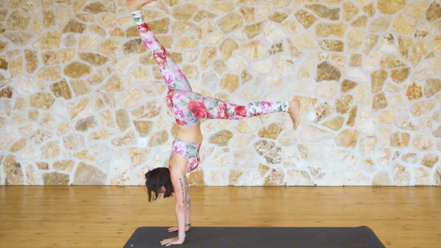 handstand_yoga_sequenz_wanda_