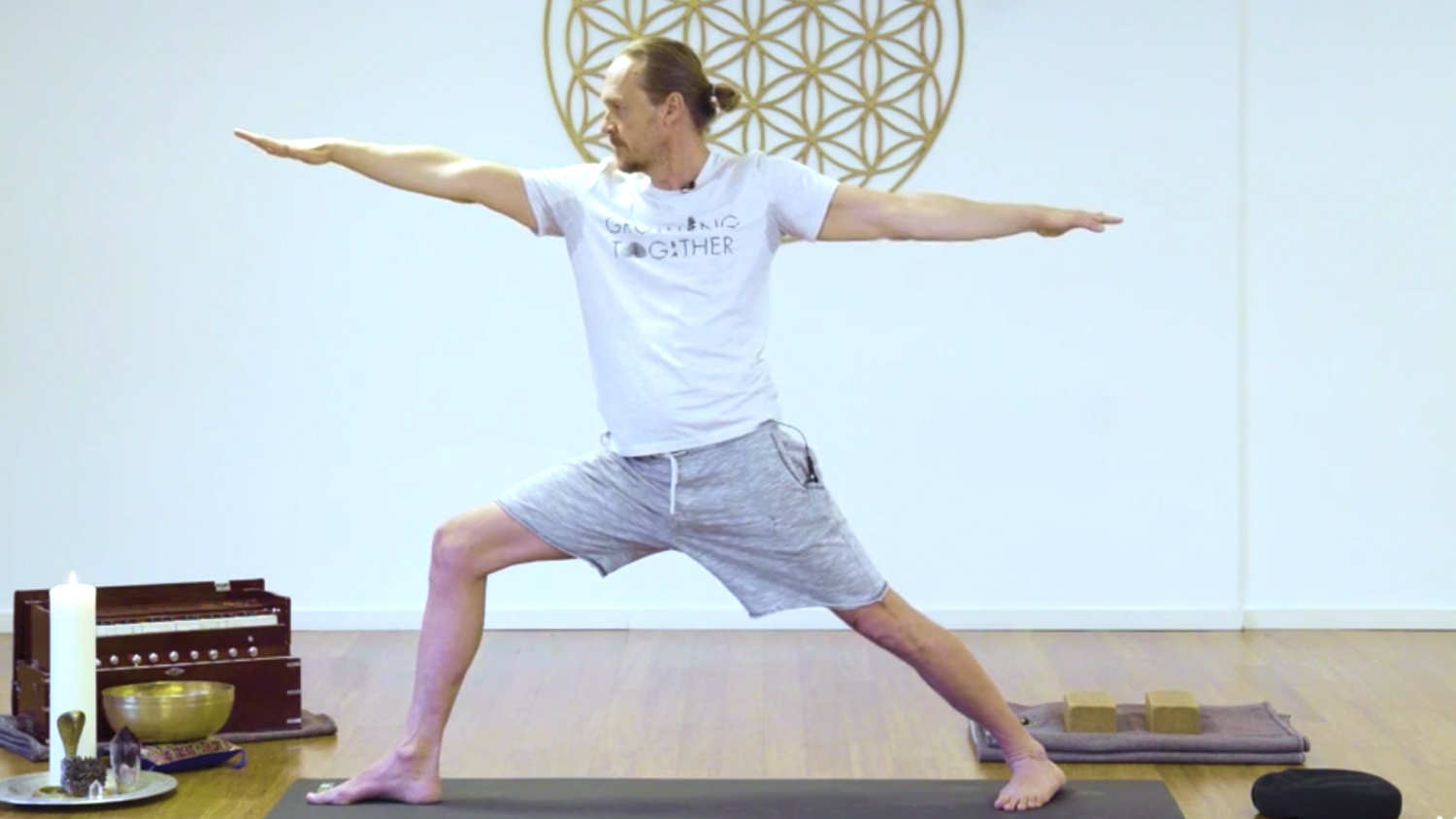 stehend_yoga_kraft_erleichterung