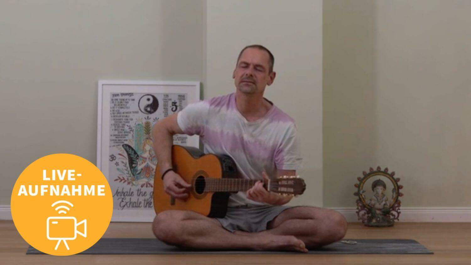 Yoga Video 14.02.23: Achtsamer Vinyasa Flow (live)
