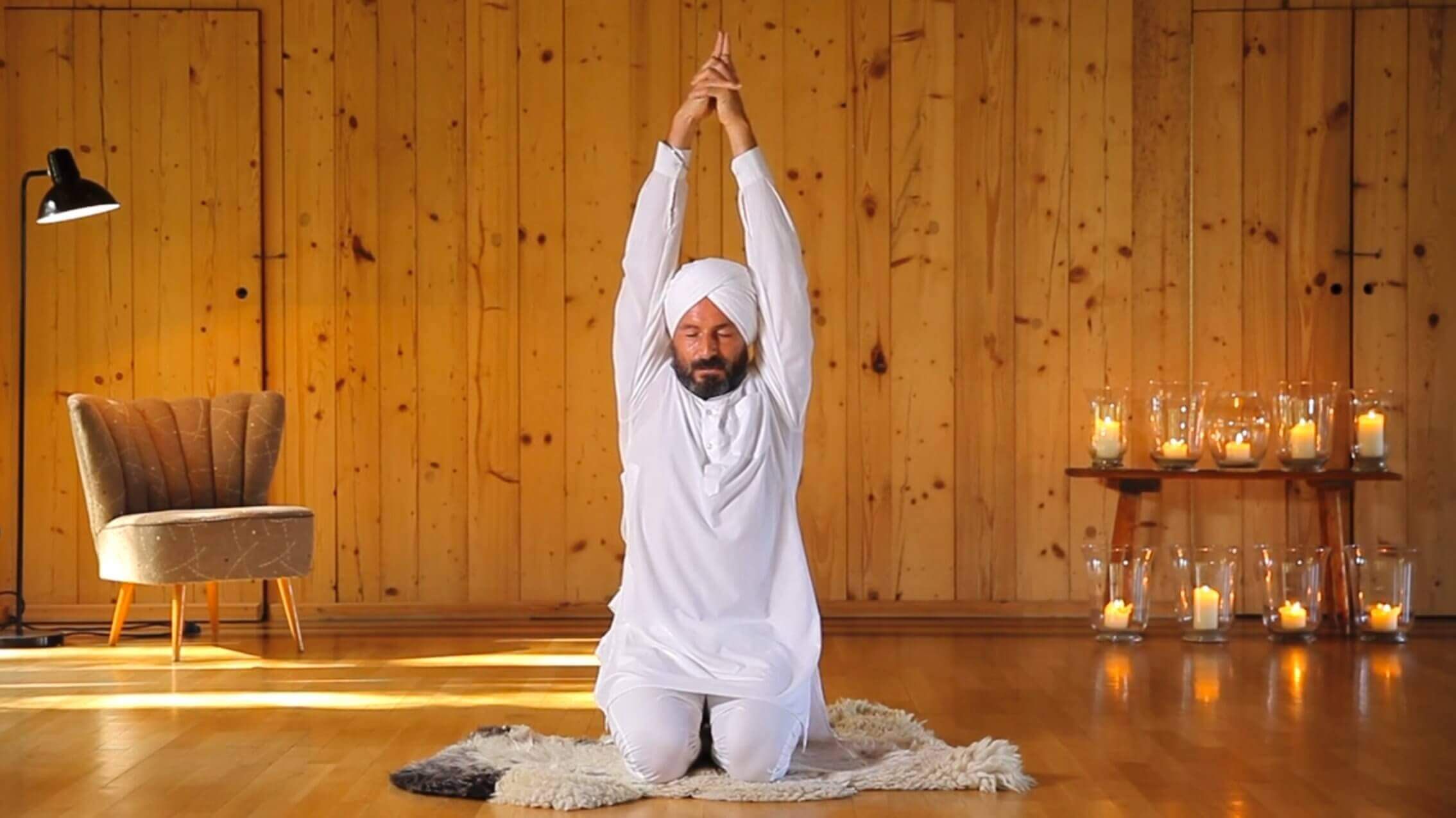 Yoga Video Kundalini Anfängerkurs: Flexibilität für die Wirbelsäule