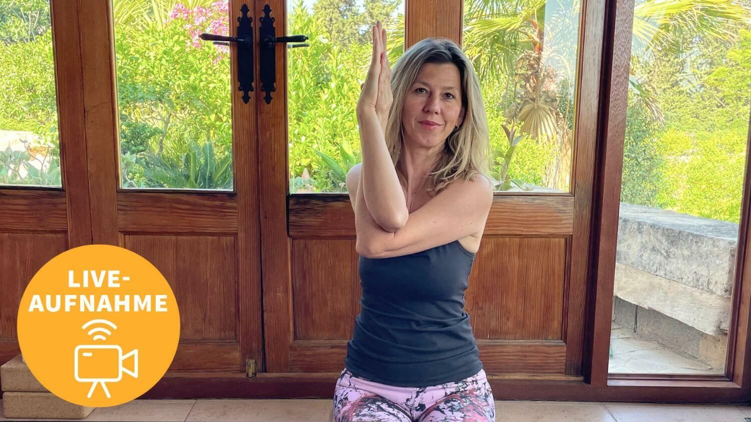 gabriele_bozic_yoga_schultern_nacken