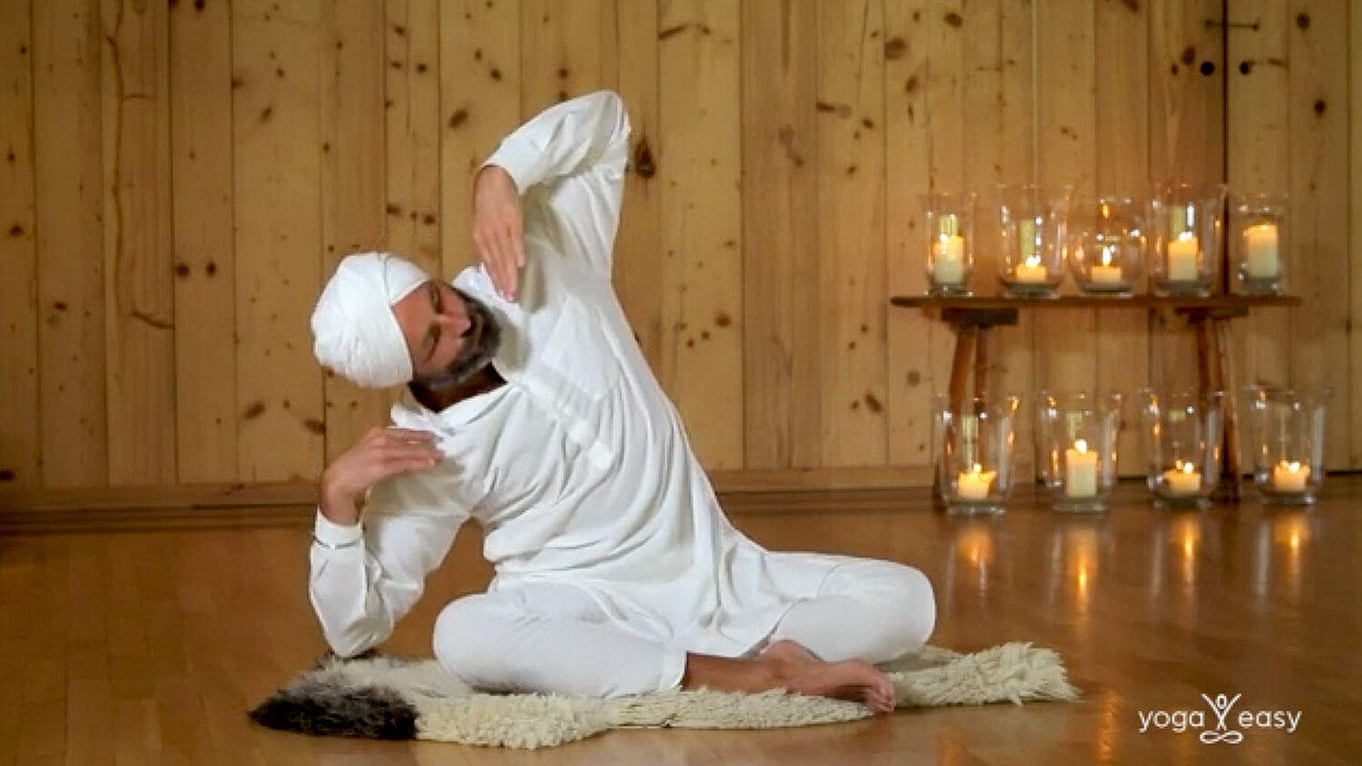 Yoga Video Kundalini Anfängerkurs: die Sonnenenergie aktivieren