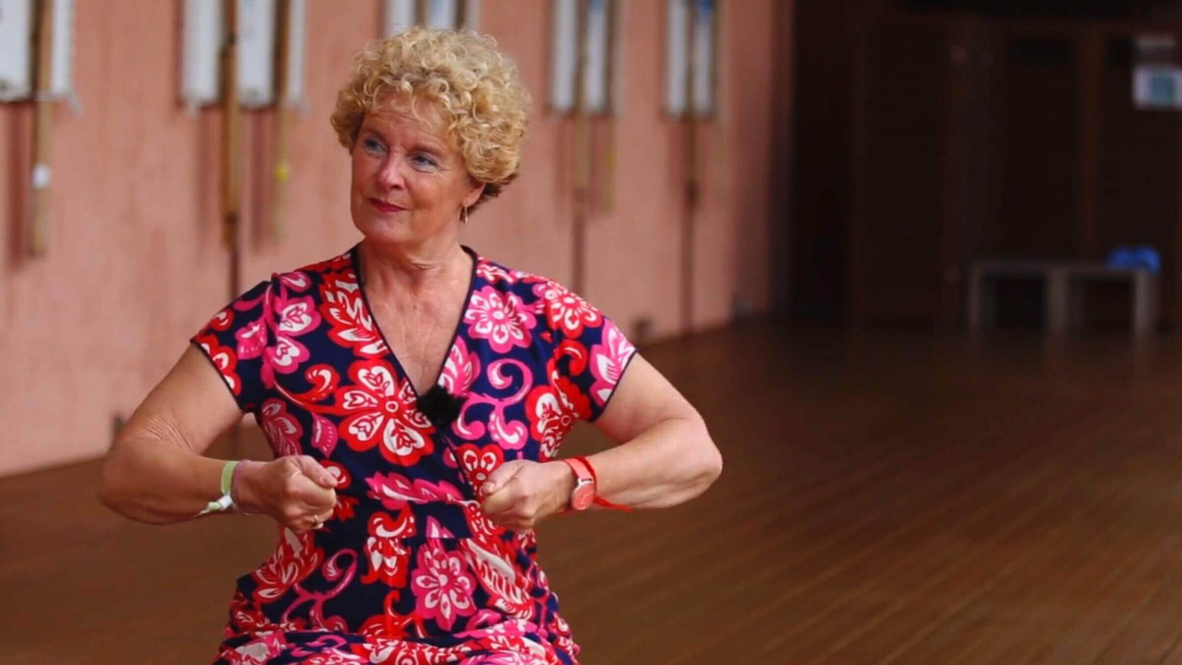 Yoga Video Anna Trökes im Kurzinterview zum Thema Feueratmung