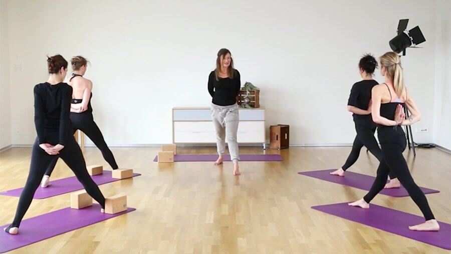 Yoga Video ChiYoga Sonnengruß-Sequenz für den Winter