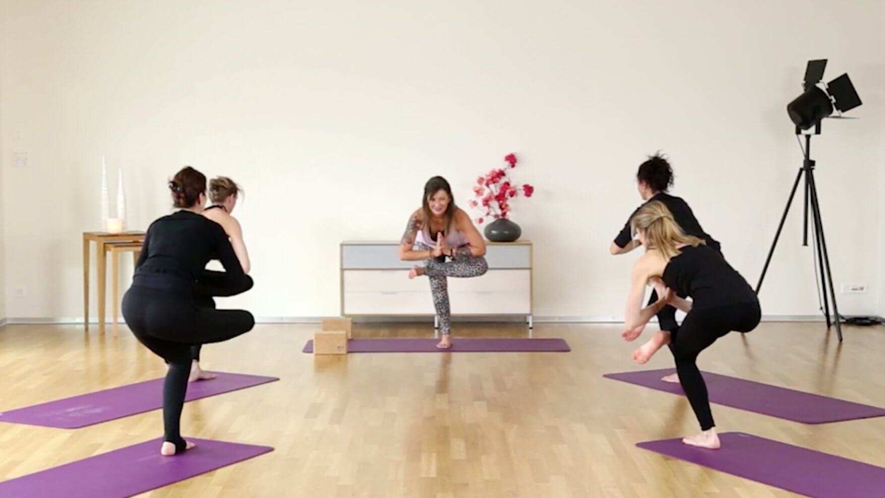 Yoga Video ChiYoga Sonnengruß-Sequenz für den Frühling