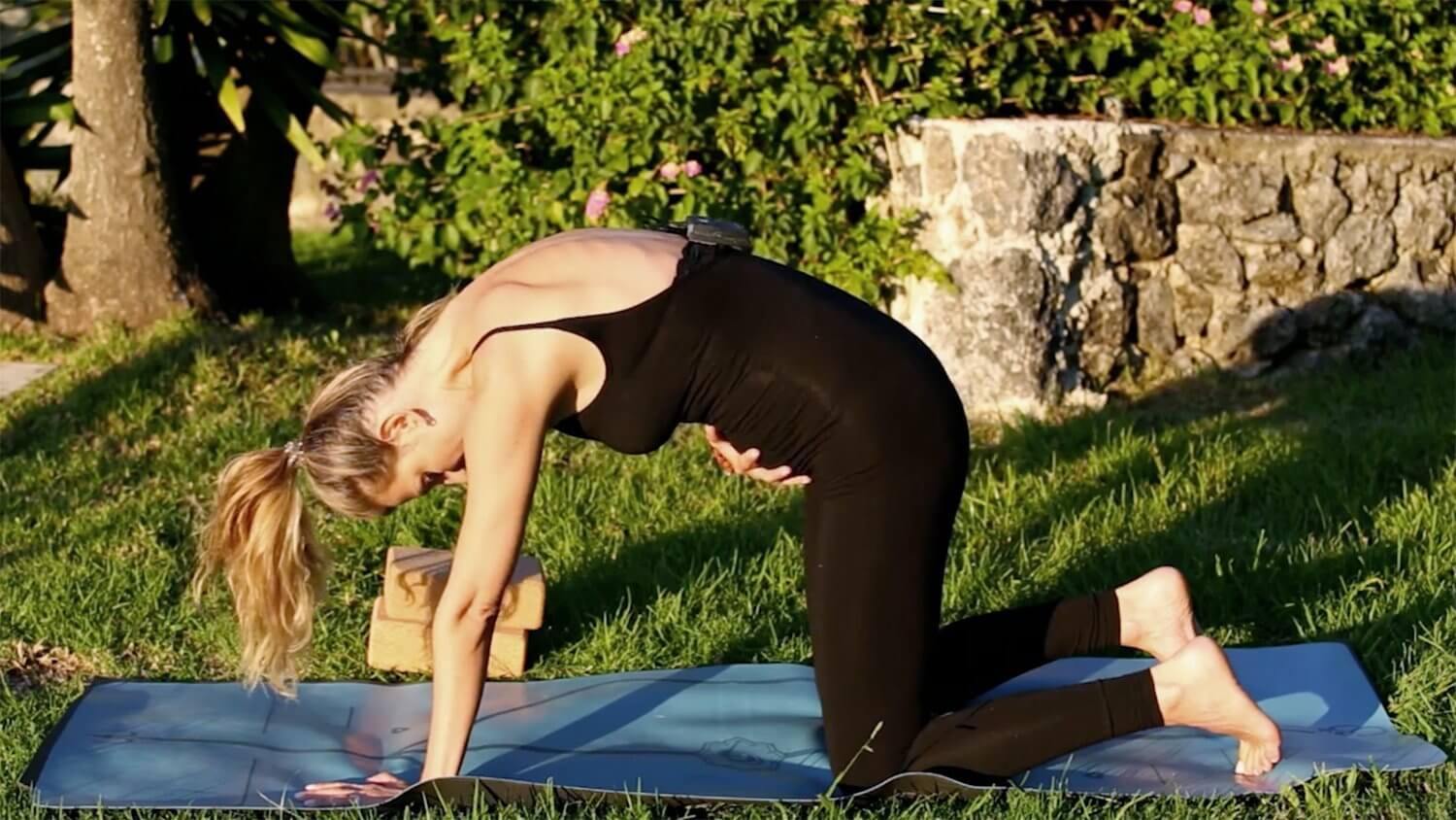 Yoga Video Tutorial: drei Asana-Tipps in der Schwangerschaft