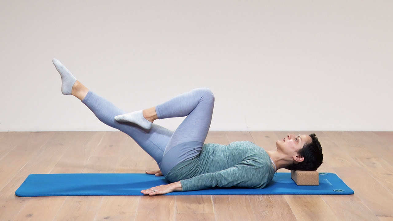 Yoga Video Gentle flow with neck focus