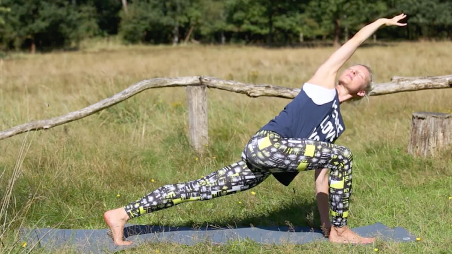 Yoga Video Aufwärm-Praxis zur Aktivierung