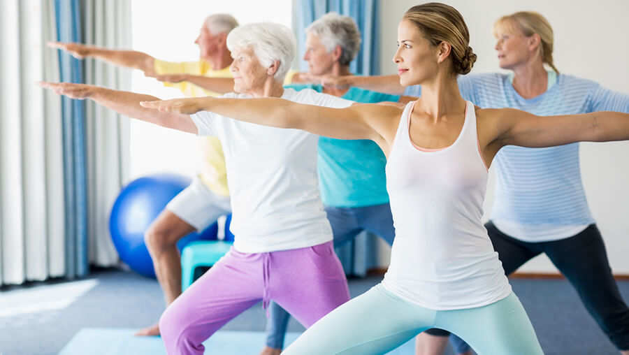 Yoga bei Osteoporose: Tipps und Übungen