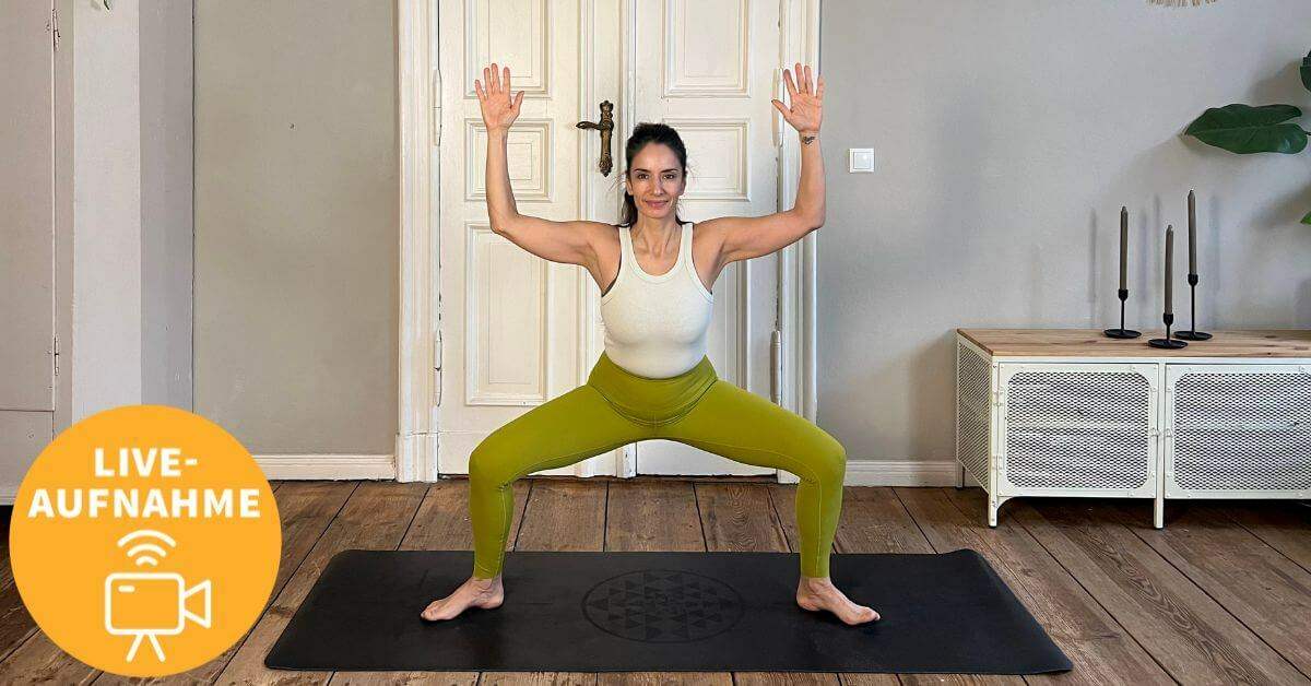 nina-heitmann-goddess-pose