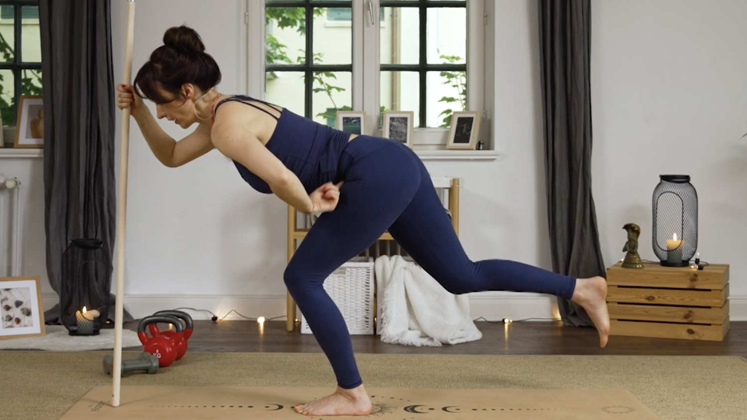 Isabel Djukanovic Kettlebells, Hanteln & Co.: Workout-Yoga