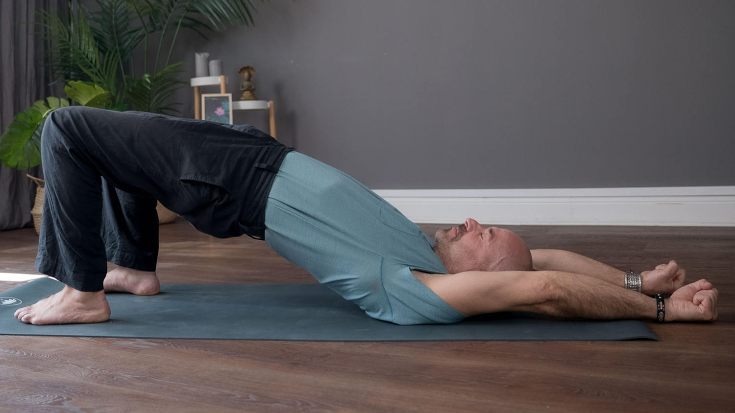 Valentin Alex Beruhigendes Pranayama mit Atempausen