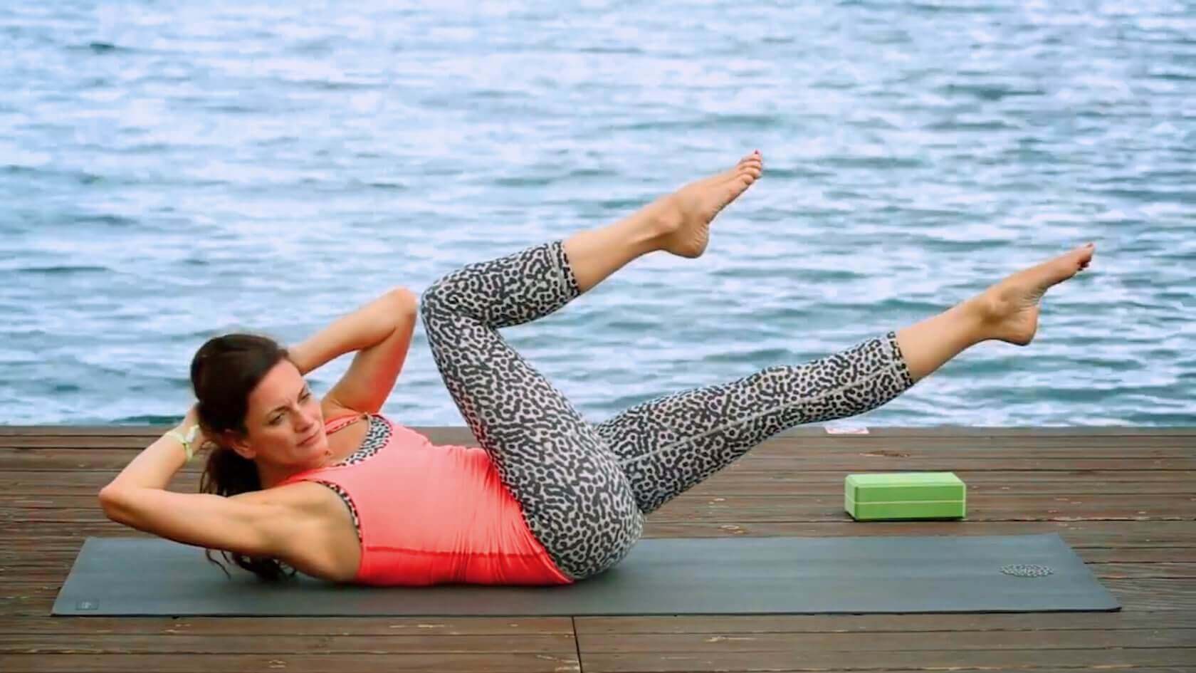 Yoga Video Core Revolved
