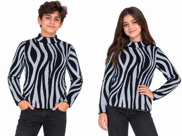 Unisex Wool Pullover