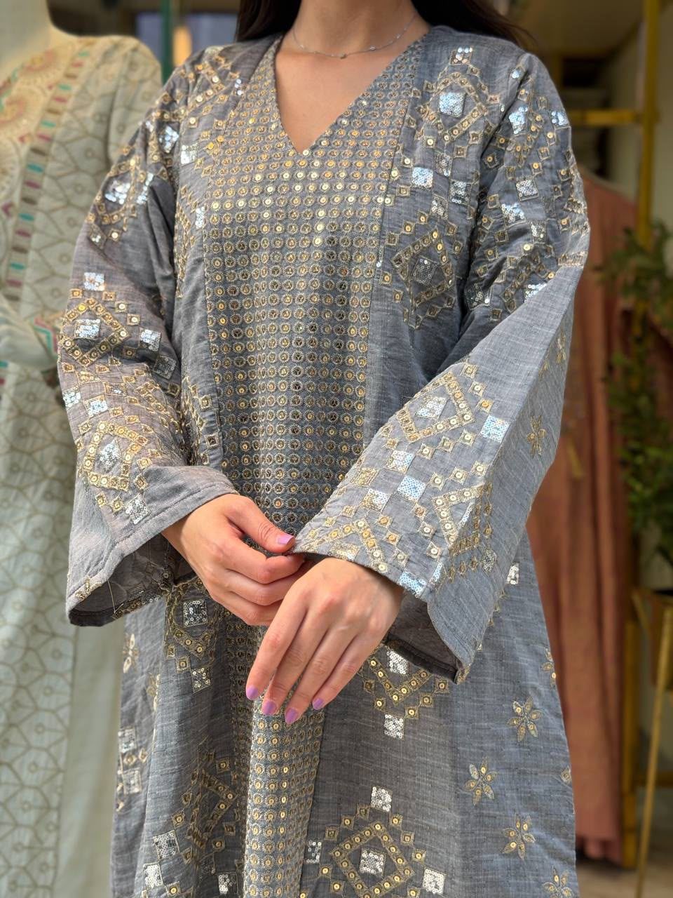 عبايه كتان