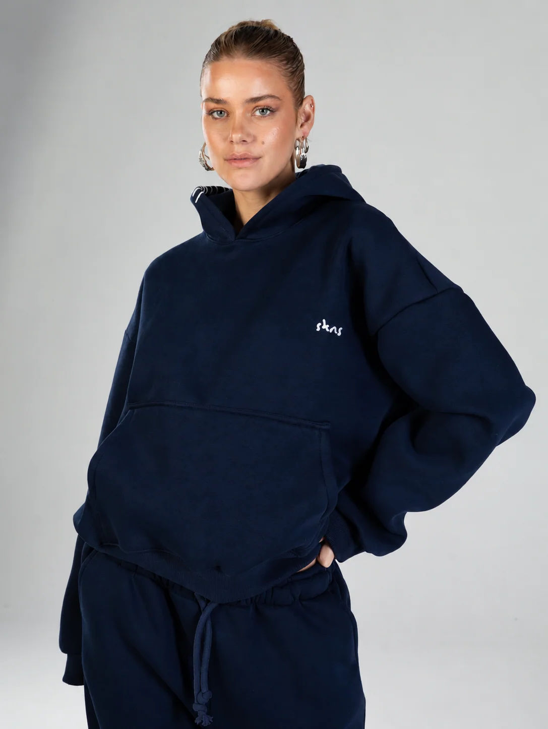 The stitched hoodie in Navy