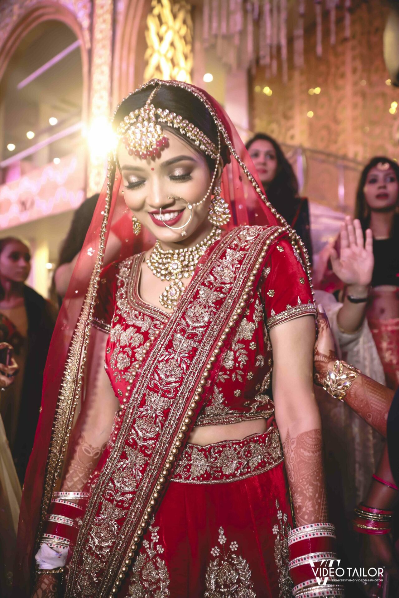 Best Wedding Photography Bride Poses Indian - Red Veds