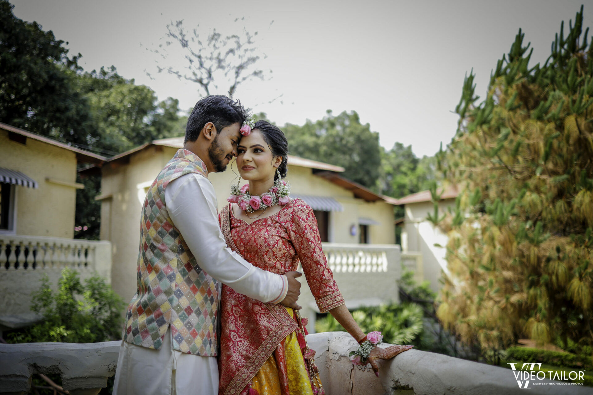 Pin by Fashion on blouses | Indian wedding photography couples, Marriage  photos, Indian wedding photography