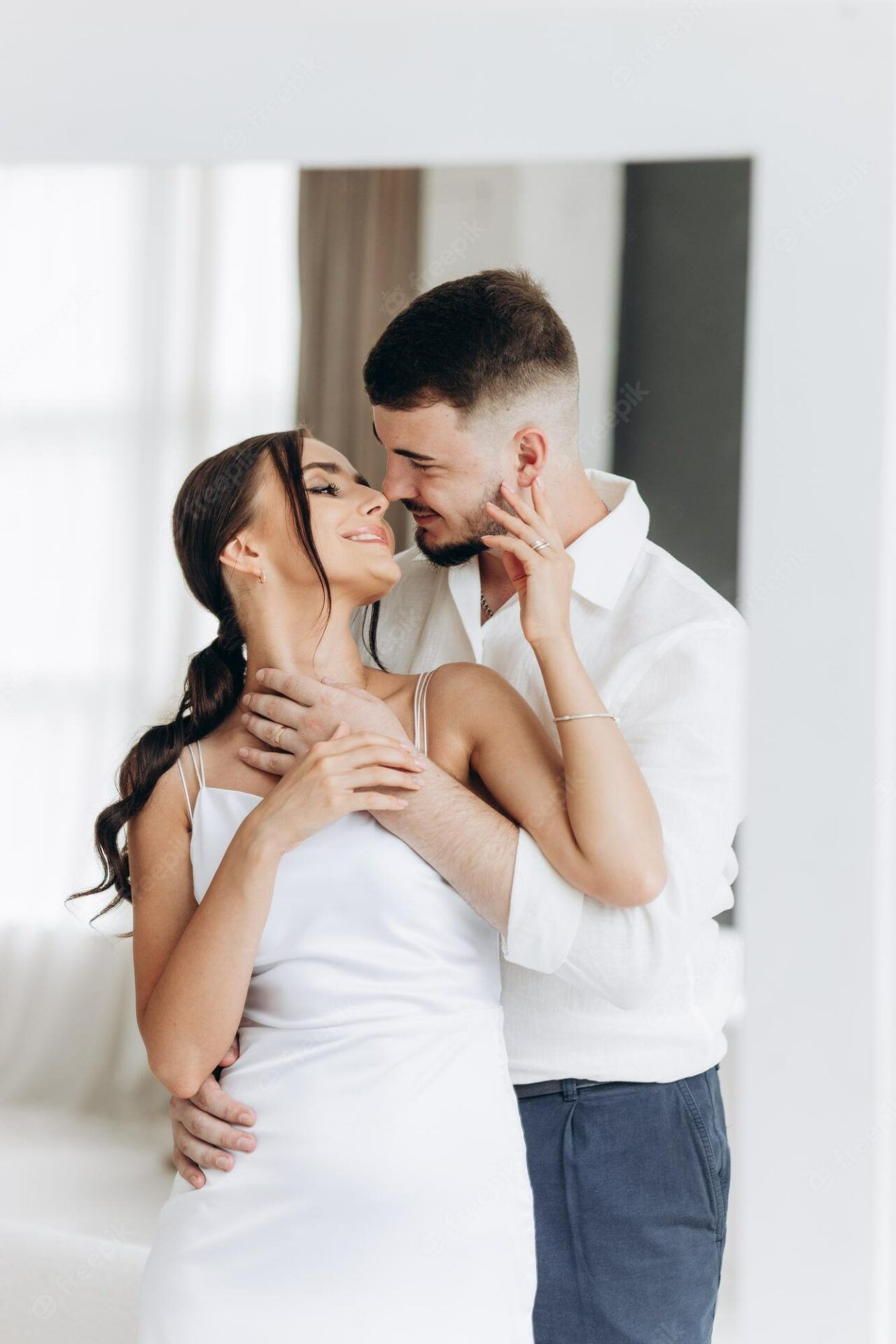 Best Indoor Couple Maternity Photoshoot Ideas: 8 Poses To Try!