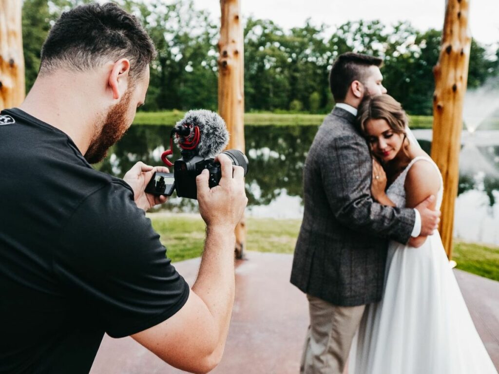 Video Tailor pre-wedding cost photographers