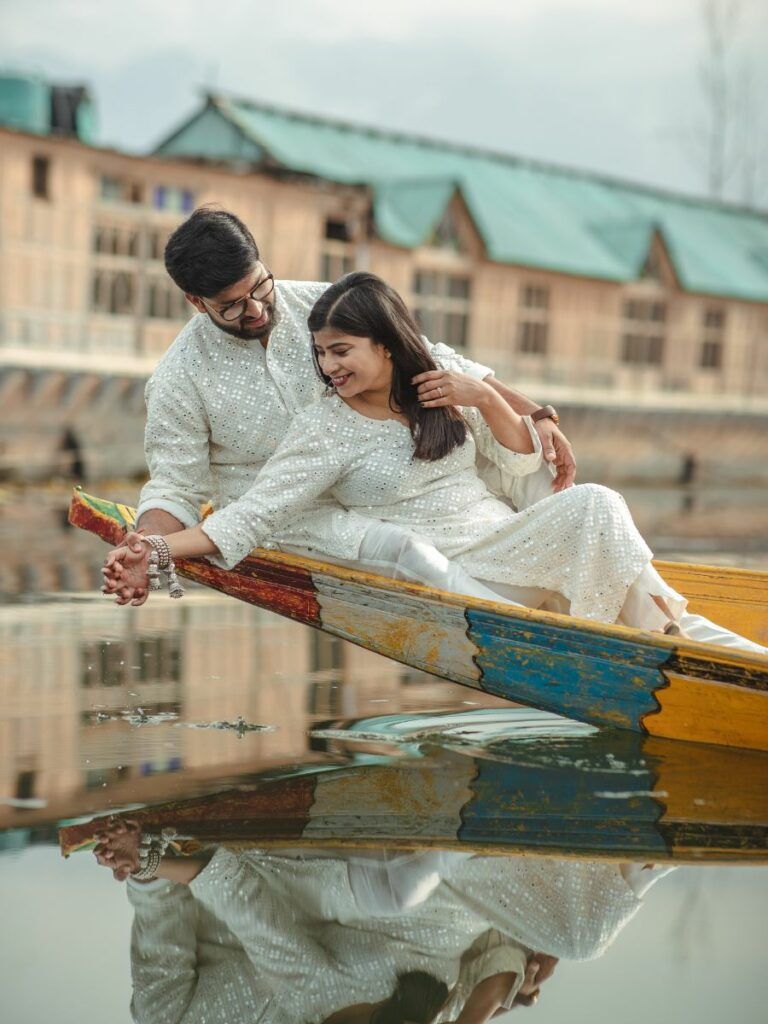 Destination Wedding in Kashmir: Love Story Amidst Snowy Peaks