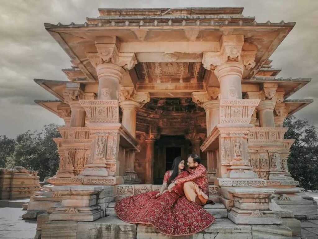 Videotailor prewedding udaipur saas bahu temple