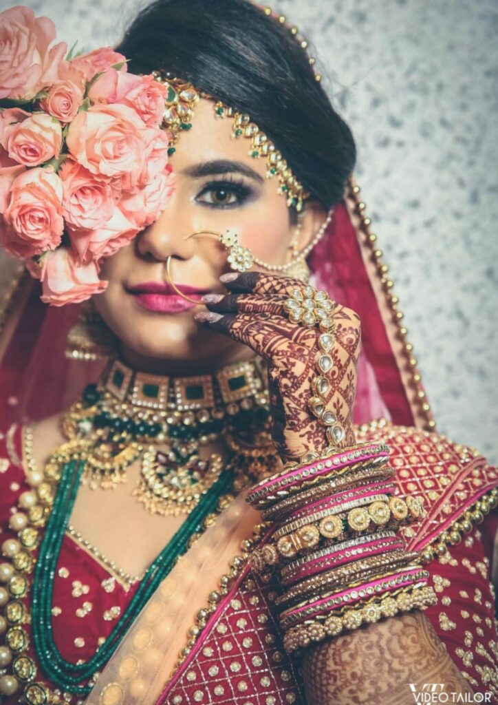 Ideas for the Bride to pose for wedding shoot