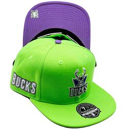 Milwaukee Bucks Neon Green Hyperteam Color Brim Bucks Side Patch Purple UV Mitchell & Ness Fitted Hat