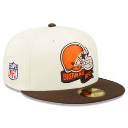 Cleveland Browns New Era Cream Two Tone 2022 Sideline NFL 59FIFTY Fitted Hat