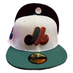 Montreal Expos Chrome Two Tone Club De Baseball Patch Maroon UV 59FIFTY Fitted Hat