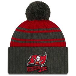 Tampa Bay Buccaneers New Era 2022 NFL Sideline Sport Pom Cuffed Knit Beanie Hat