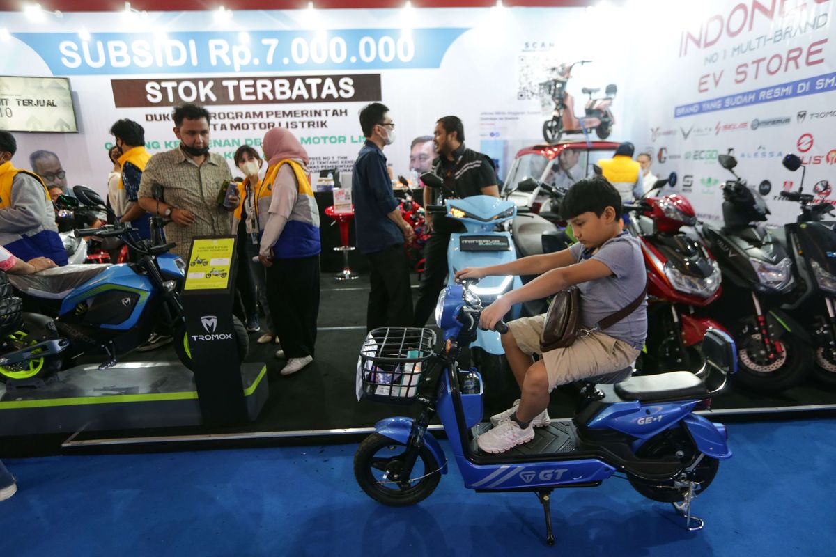 Beli Motor Listrik Bakal Makin Murah, Pemerintah Perintahkan Bank BUMN Obral Kredit Ringan