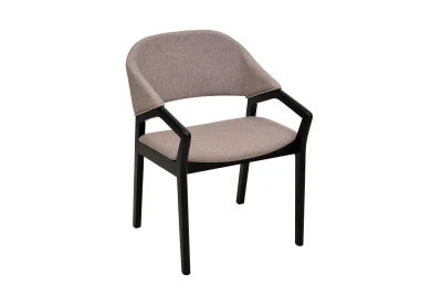 https://ik.imagekit.io/yhosuhnly/domus/media/82393/conversions/Dining_chair_domus-1-.large.webp