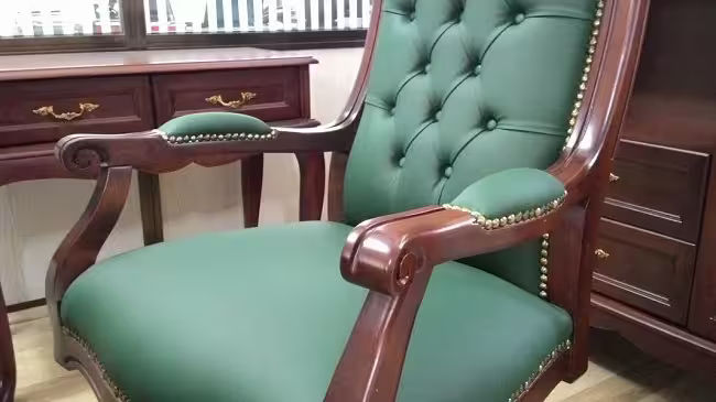 Ebrar Lükens Ynetii Koltuğu