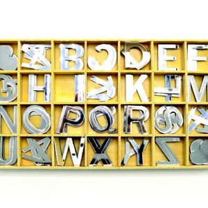 Wooden Box With Plastic English Letter 20 x 11 cm