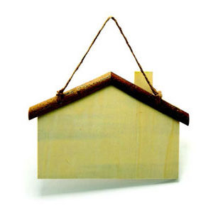 Wooden Hanging Board House Shape 22 x 15 cm