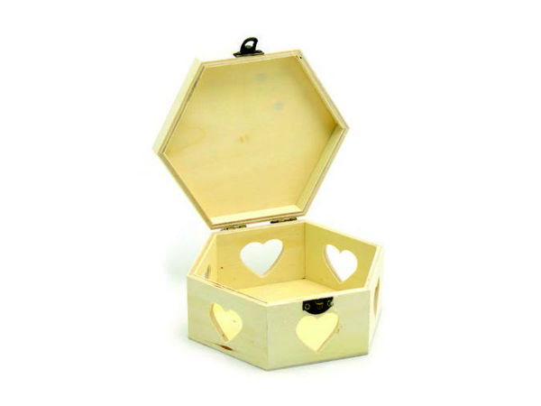 Wooden Box With 5 Hearts 12cm x 12 x 6cm x 0.6 mm