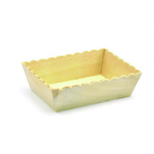 Wooden Tray With Flower Edges 17.5 x 12.5 x 5.8 cm