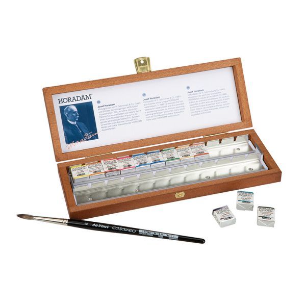 HORADAM Aquarell wooden box with 12 x half pans (including 3 supergranulating colours) + 1 da Vinci brush