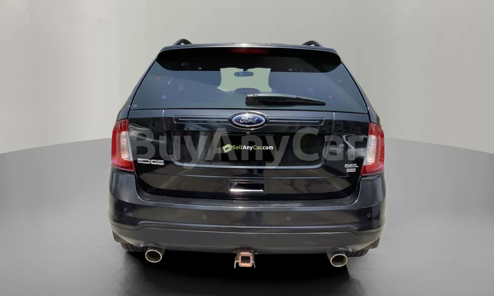 Vehicle photo 2
