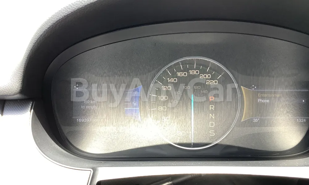 Vehicle photo 5