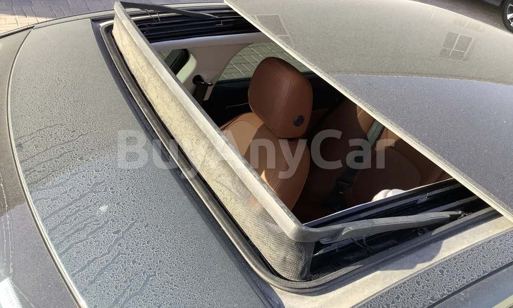 Vehicle photo 5