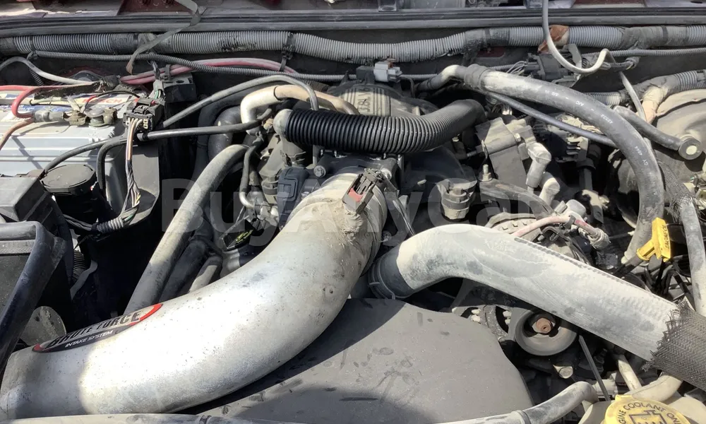 Vehicle photo 6