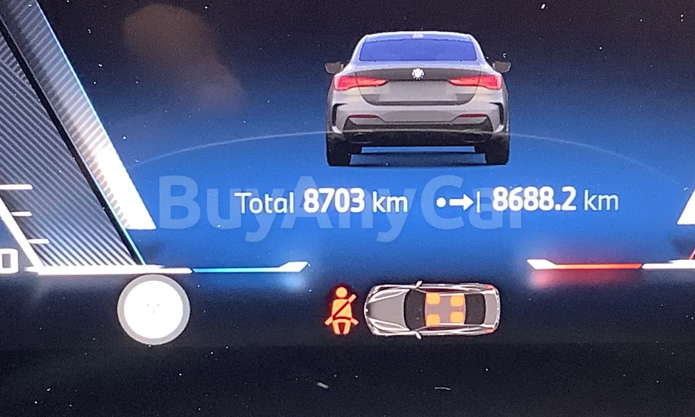 Vehicle photo 7